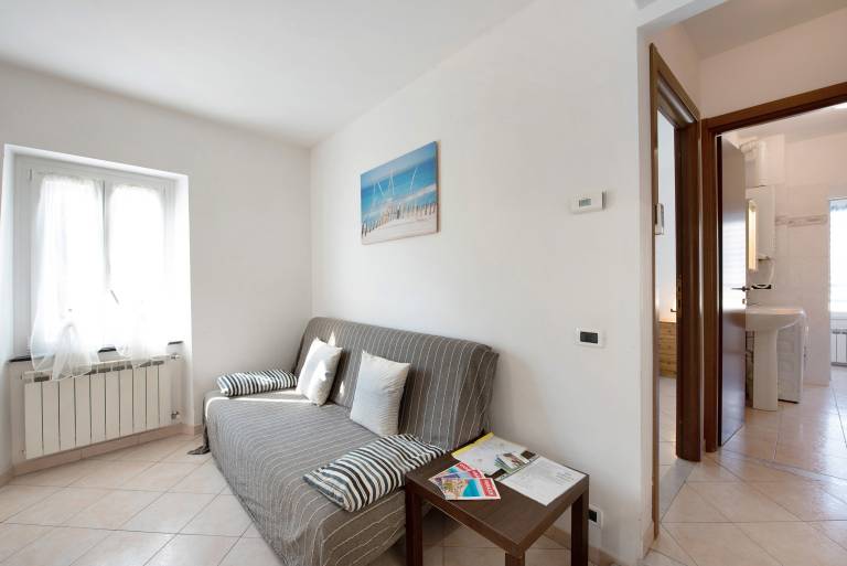Apartment with 2 rooms for 6 persons — photo 4