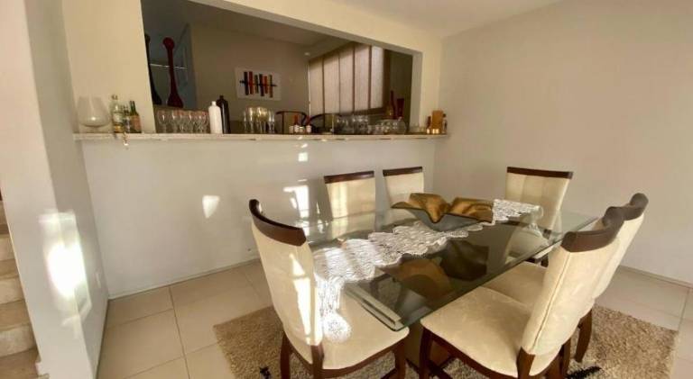 Casa Charmosa com Piscina - Quartos Privativos — photo 5