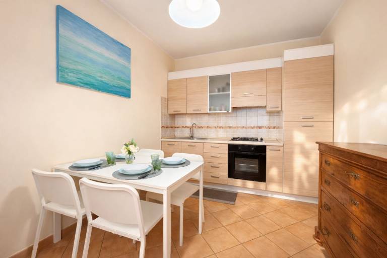 Rental apartment with 2 rooms for 4 persons — photo 3