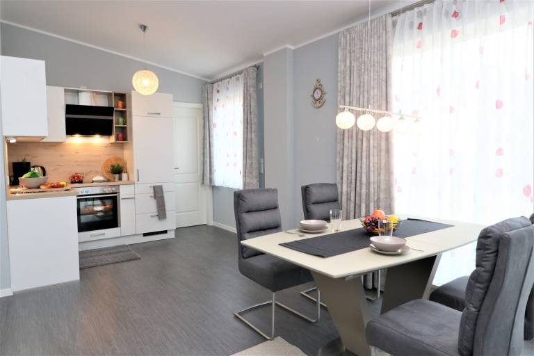 Appartement für maximal 4 Personen im Dachgeschoss mit 2 Balkonen — photo 2