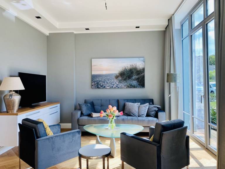 Lässige Eleganz – Sonnensuite direkt am Meer! Zentrale Lage, direkt am Strand — photo 4