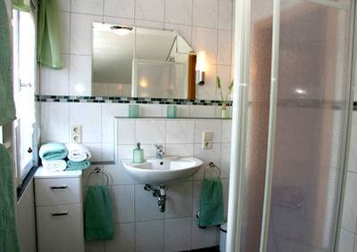 70 m² Ferienwohnung ∙ 3 Schlafzimmer ∙ 4 Gäste – Bild 10