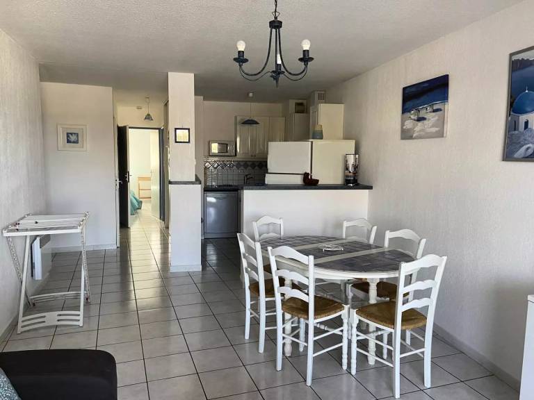 Rental apartment with 2 rooms for 6 persons — photo 3