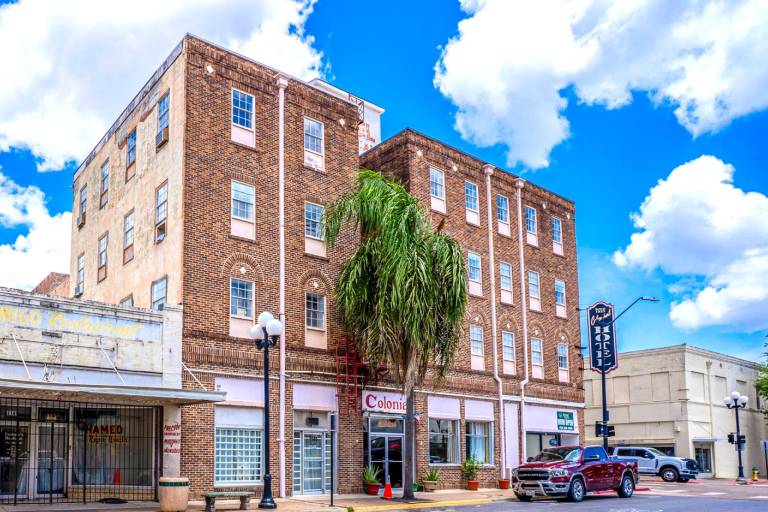 Hotel O Colonial Inn Brownsville Tx — photo 4
