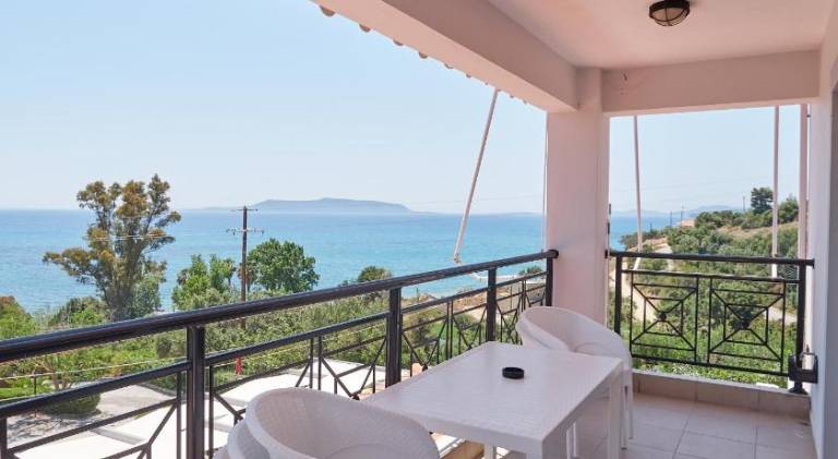 Holiday apartment with terrace & yard | Close to the beach | Pets are welcome — photo 4