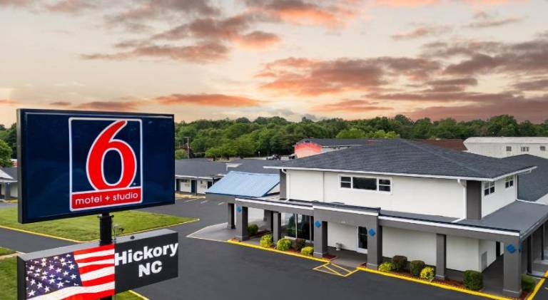 Motel 6 Hickory, NC — photo 3