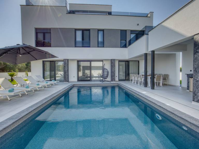 Ferienhaus  Petrčane