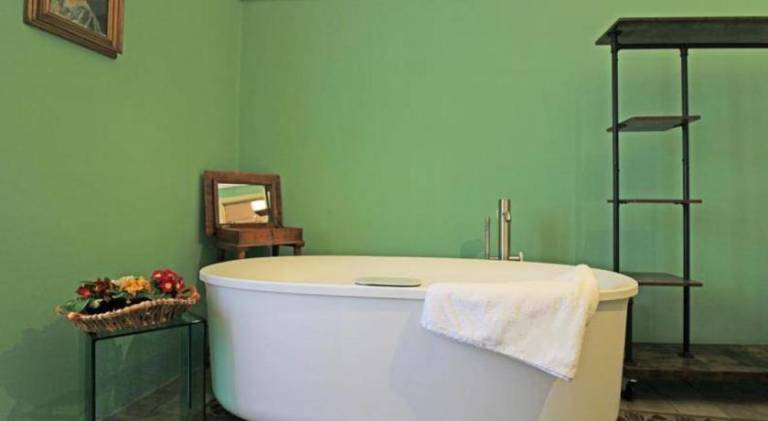 Holiday apartment with hot tub | Next to Duomo of San Giorgio — photo 3