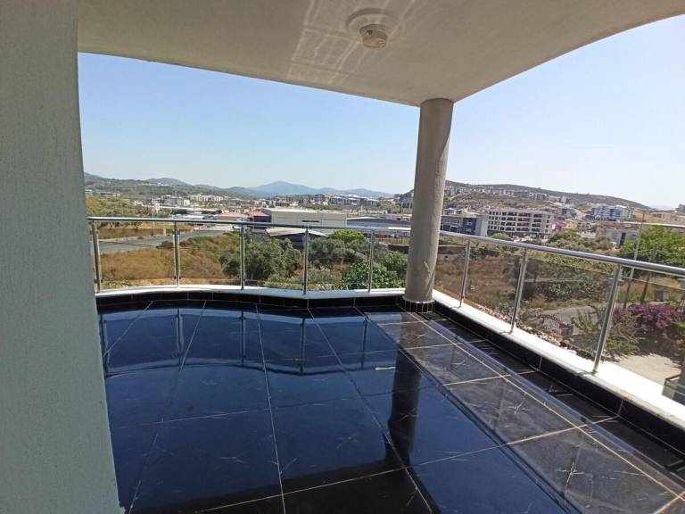 Villa with yard, barbecue & pool — photo 4