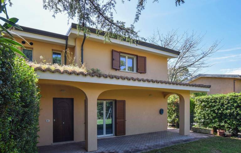 Maisonette Stalettì