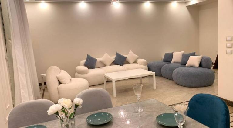 Apartment with hot tub in Giza