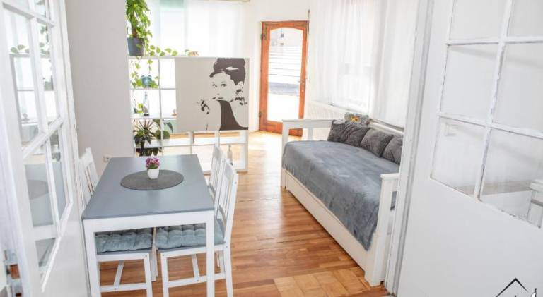 Holiday apartment with 1 room for 6 persons in Heilbronn