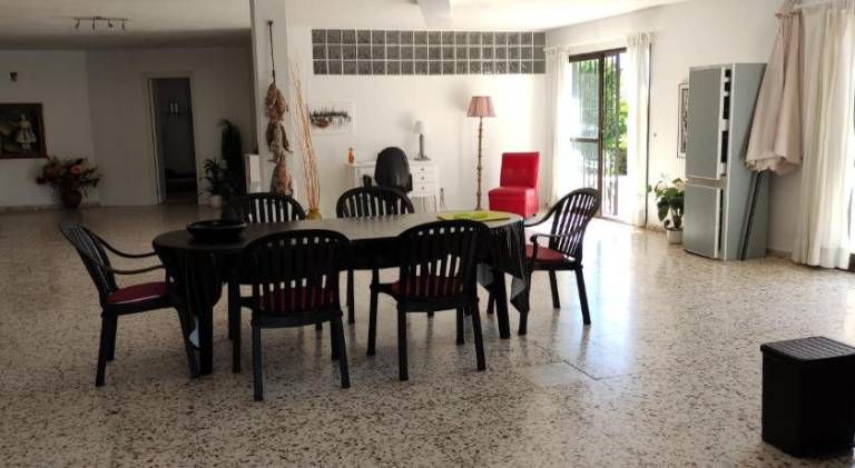 Fully equipped beautiful rental apartment with garden, BBQ & patio | Next to the beach | Perfect for remote work | Dogs allowed — photo 3