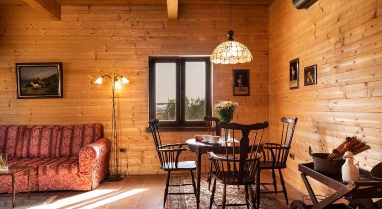 Holiday apartment with garden, private pool & patio | Suitable for remote work — photo 4