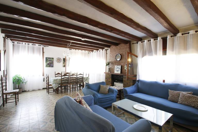 Fully equipped beautiful villa with garden, private pool & barbeque | Pets allowed — photo 4