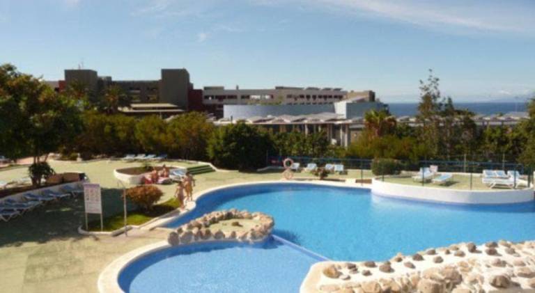 Holiday apartment with pool — photo 3