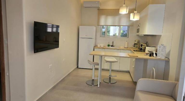 Holiday apartment with yard & patio | Pet-friendly — photo 3
