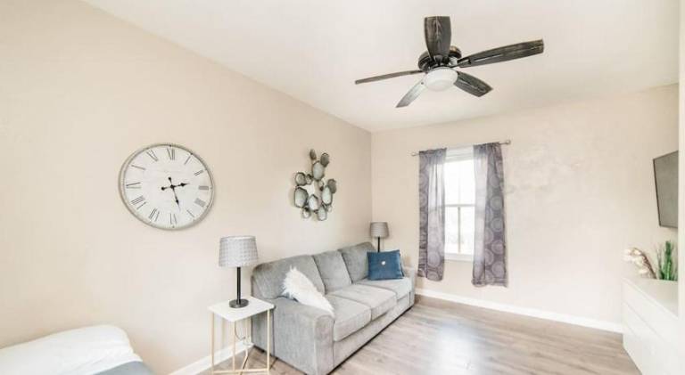 Rental apartment with 1 room for 4 persons in Pittsburgh, PA