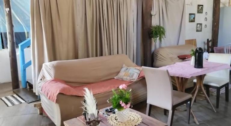 Chalet with barbeque, yard & terrace — photo 2