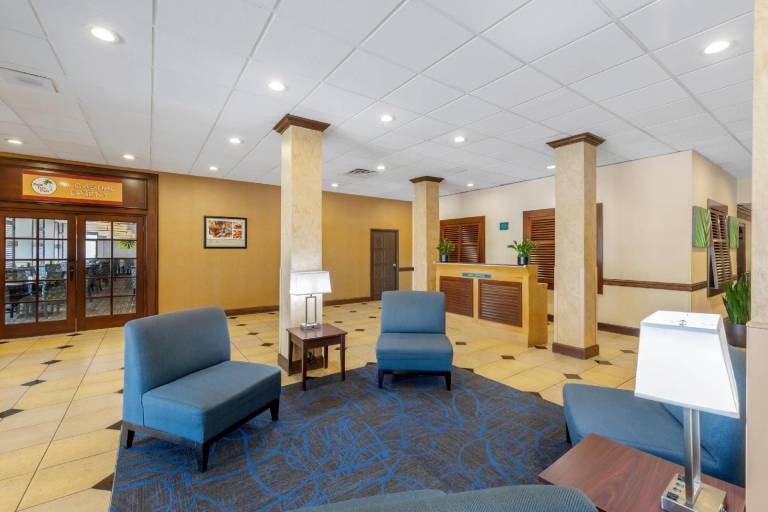 Clarion Hotel Anaheim Resort — photo 4