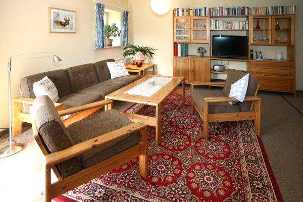 Family-oriented holiday apartment with yard, grill & patio | Mountain view | Pets allowed — photo 5