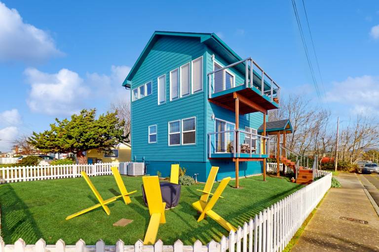 House  Crescent City