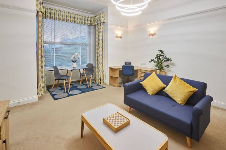 Apartment Egham