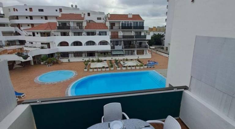 Holiday apartment with pool — photo 3