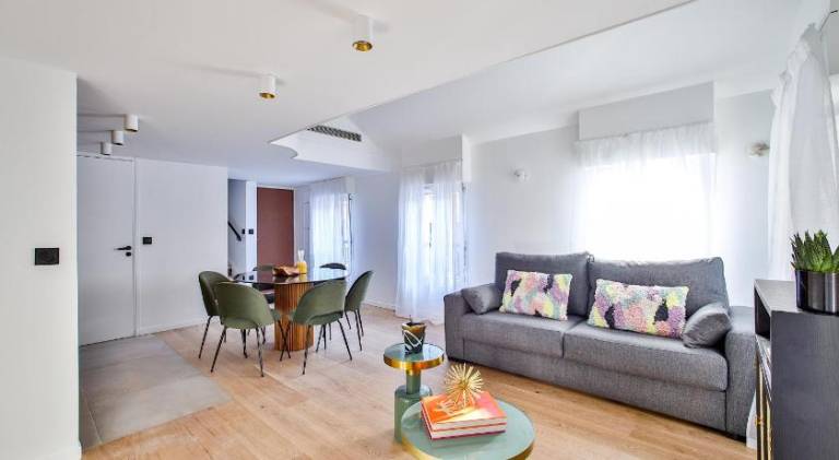 Nice holiday apartment | Next to Place de la Concorde | Dogs allowed in Nanterre