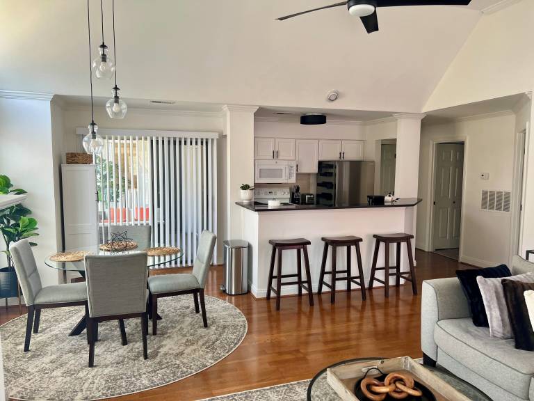 Condo Elizabeth