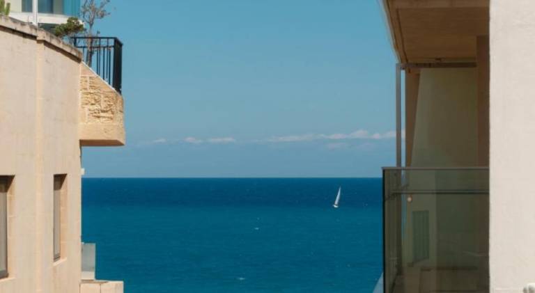 Fully equipped holiday apartment with patio | Beach nearby | Good for workation | Pets allowed in St. Julian's
