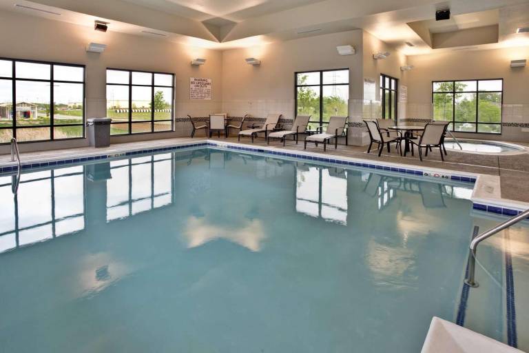 Hampton Inn Ft. Wayne/Dupont Road — photo 3
