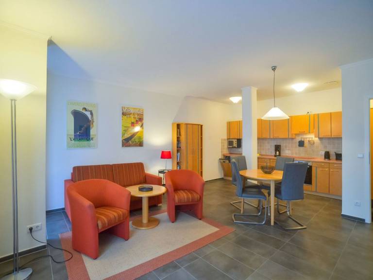 Ferienwohnung mit 1 Schlafzimmer und Balkon — photo 2
