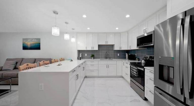 East Beach Apart by Dream Vacation unit 2 — photo 3