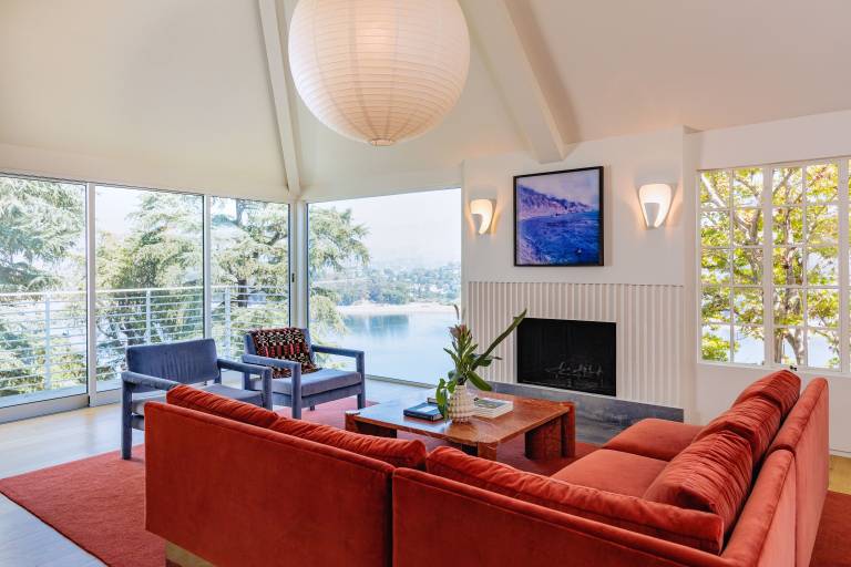 House Silver Lake
