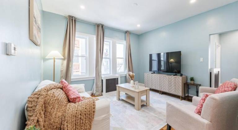 Lovely apartment | Pet-friendly in Boston, MA