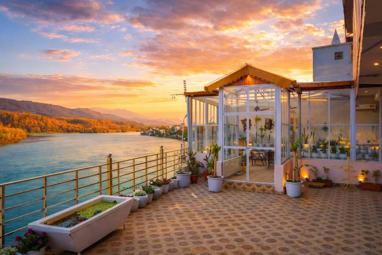 House with jacuzzi, yard & private pool | Water view | Good for workation in Haridwar