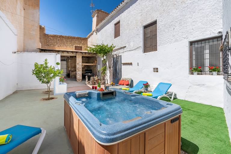 Holiday Home 'Amelia y Juan de Dios' with Private Terrace, Wi-Fi and Air Conditioning in Granada