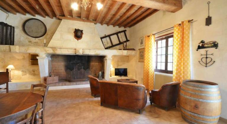 Fully equipped ample vacation home with heated pool, barbecue & yard | Good for workation | Pets allowed — photo 5