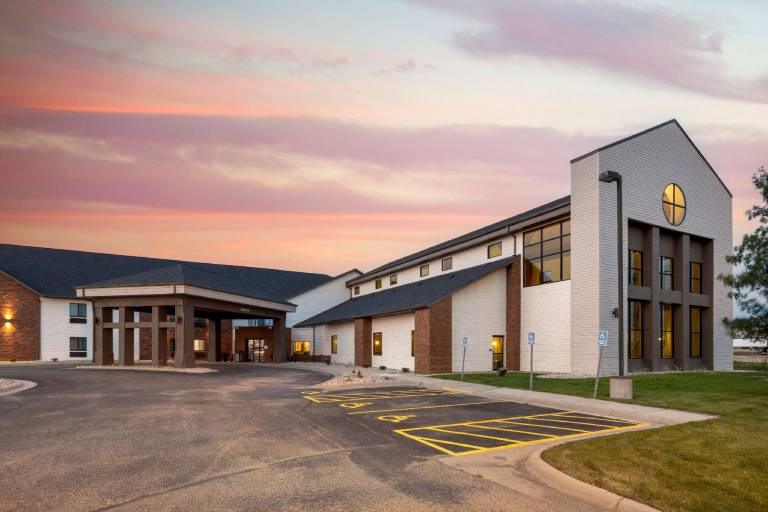 Best Western Watertown Inn and Suites in Watertown, SD