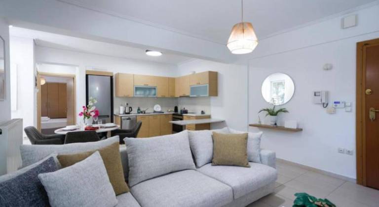 Pame Rentals - Cozy Glyfada Stay with Free Parking — photo 2