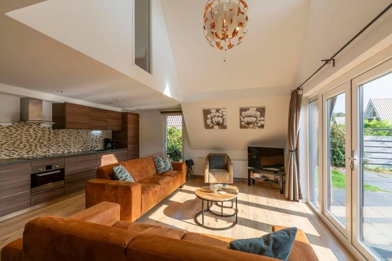 Lovely house with patio & garden | Dogs allowed — photo 2