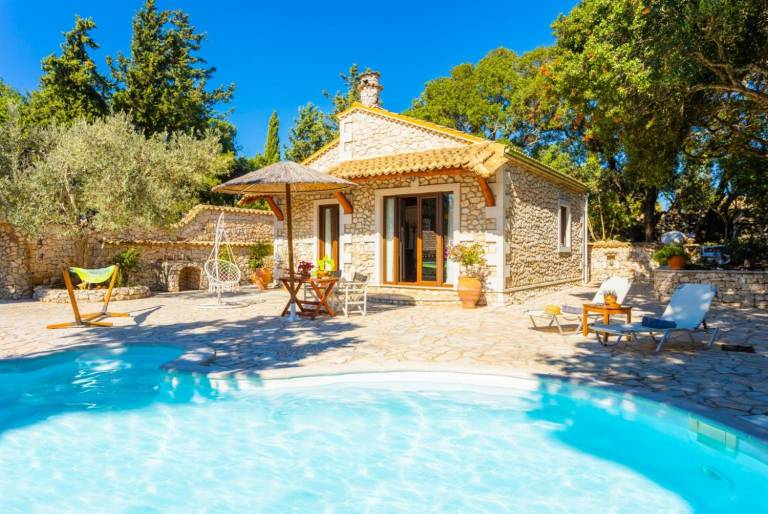 Villa Paxos