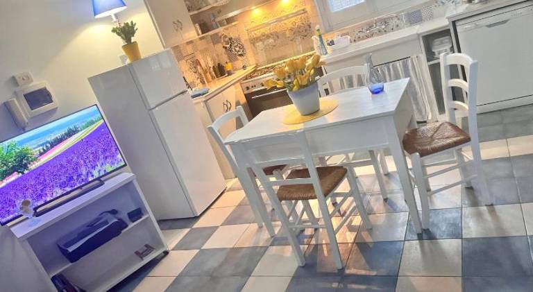 Rental apartment with 1 room for 3 persons — photo 4