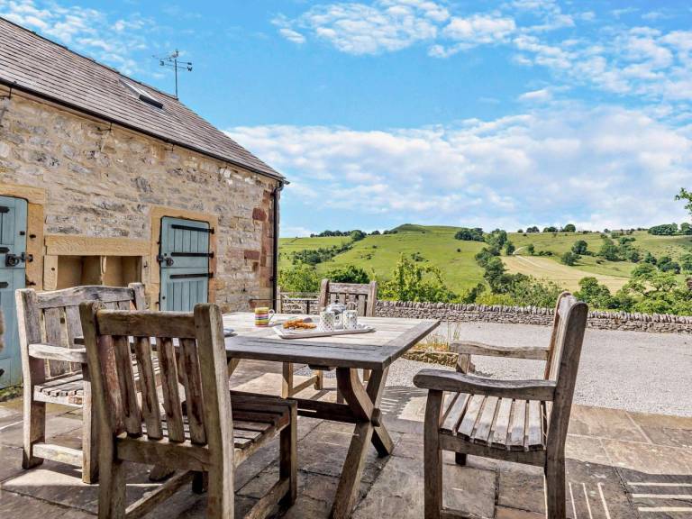 3 Bed in Buxton oc pk663