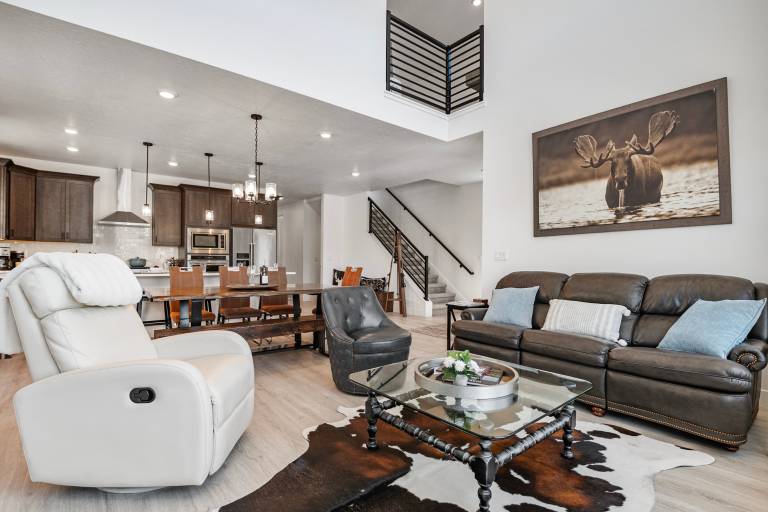 Family-oriented spacious vacation home with barbeque | River view | Good for workation | Dogs allowed in Park City, UT