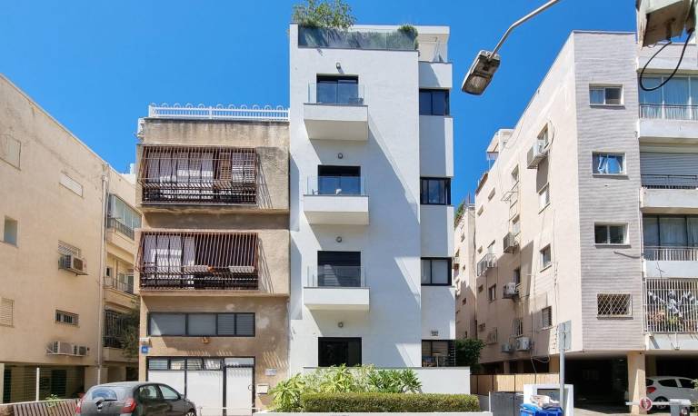 Apartment with patio | Close to Dizengoff Street — photo 4