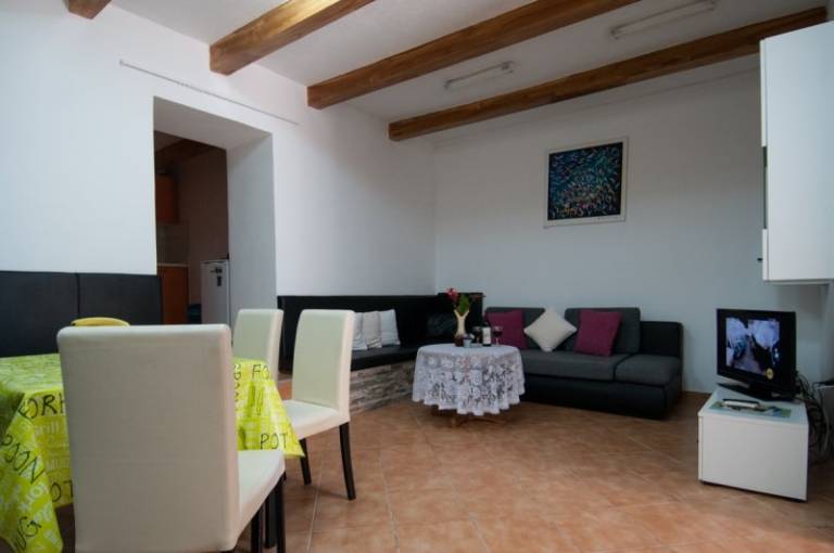 Ferienwohnung in Lovran mit Meerblick, Terrasse, Klimaanlage, W-LAN (3698-2) — photo 4