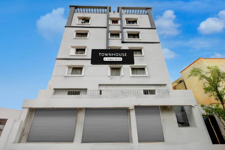 Super Townhouse Hayath Nagar Near Deer National Park