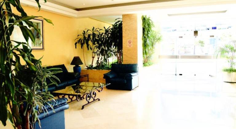 Apartment with private pool, yard & terrace — photo 5